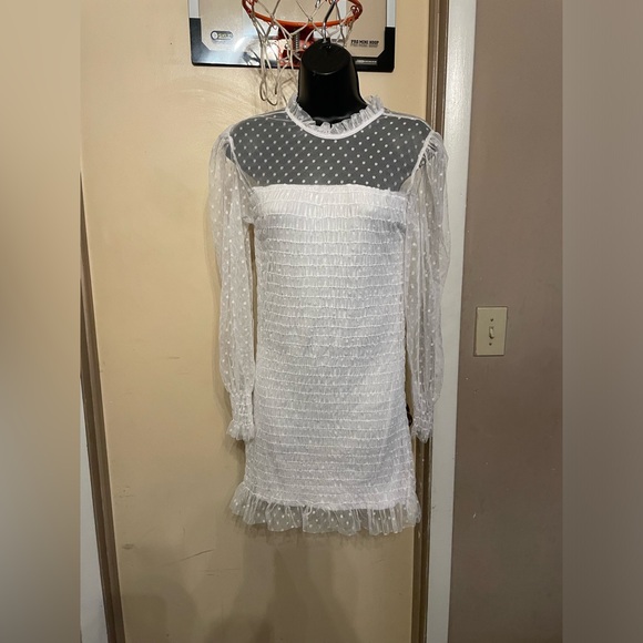 18 centimeters sz medium white long sleeve sheer dress eyelet closure ptp 14 in - Picture 5 of 6